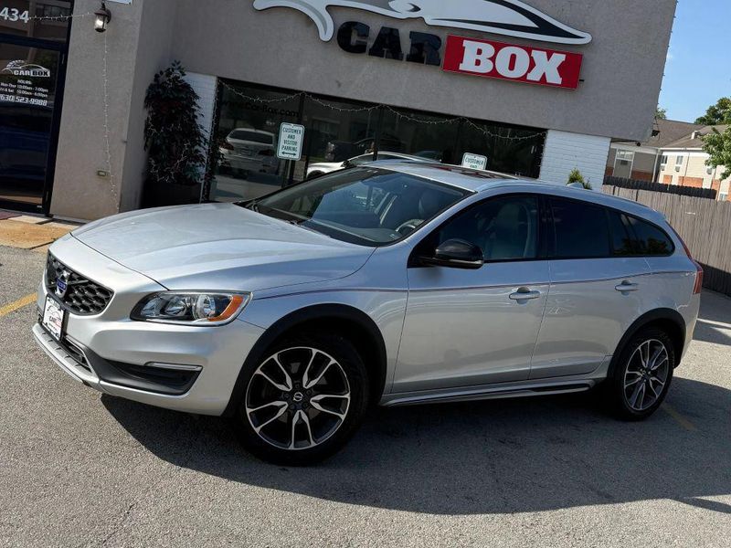2015 Volvo V60cc — a typically priced live listing