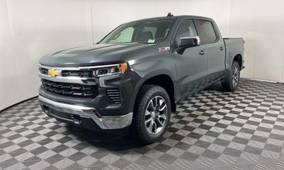 2026 Chevrolet Silverado LT