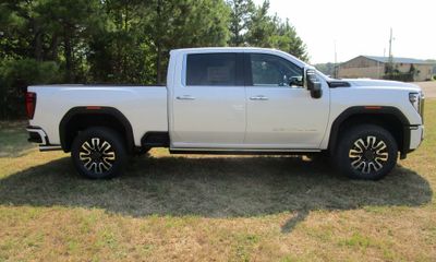 2024 GMC Sierra HD Denali Ultimate