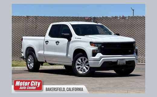2025 Chevrolet Silverado Custom