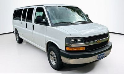 2026 Chevrolet Express LT EXT