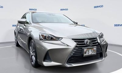 2018 Lexus IS 300