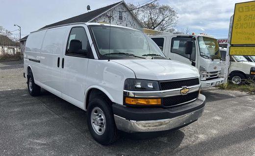 2026 Chevrolet Express EXT