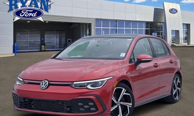 2024 Volkswagen Golf GTI SE