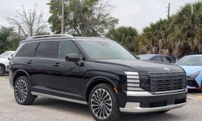 2026 Jeep Grand Wagoneer L Base