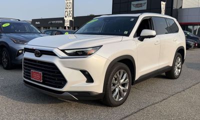 2024 Toyota Grand Highlander XLE