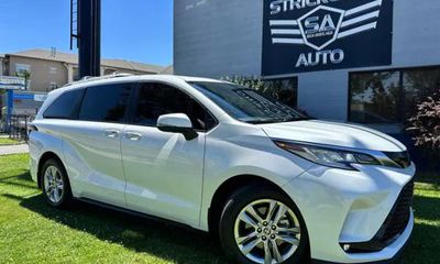 2025 Toyota Sienna Limited