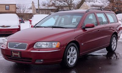 2005 Volvo V70 2 5T