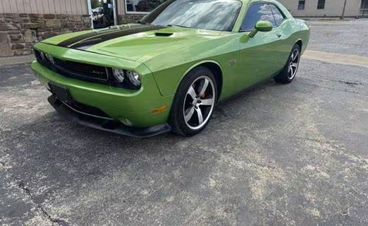 2011 Dodge Challenger SRT8