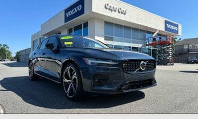 2025 Volvo S60 Core
