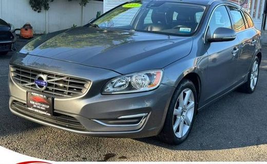 2017 Volvo V60 Premier