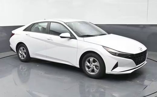 2023 Hyundai Elantra SE