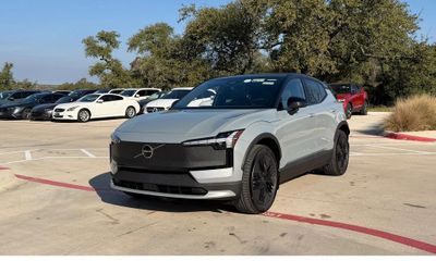 2026 Volvo EX30 CC Ultra