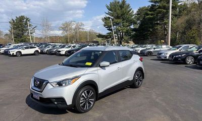2019 Nissan Kicks S