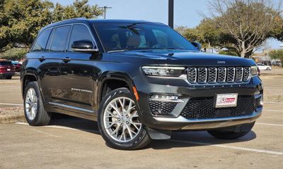 2023 Jeep Grand Cherokee Summit Reserve
