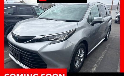 2023 Toyota Sienna XLE