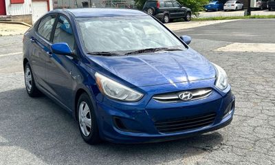 2017 Hyundai Accent SE Base