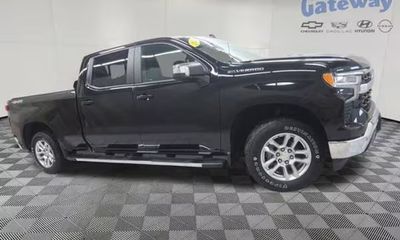 2024 Chevrolet Silverado LT