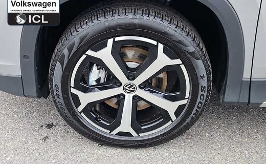 2025 Volkswagen Tiguan 4MOTION SE