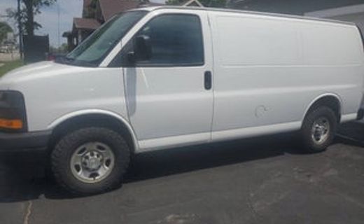 2023 Chevrolet Express 3500 Cutaway