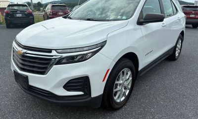 2022 Chevrolet Equinox LS