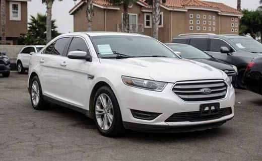 2018 Ford Taurus SEL