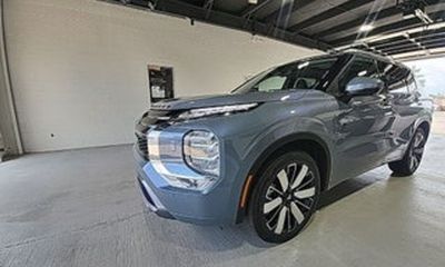 2026 Mitsubishi Outlander SEL S AWC