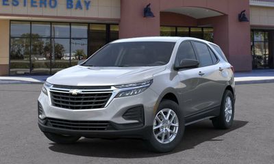 2023 Chevrolet Equinox LS