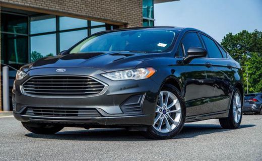 2020 Ford Fusion SE