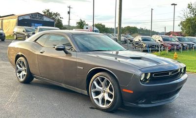 2016 Dodge Challenger SXT