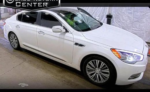 2017 Kia K900 Premium