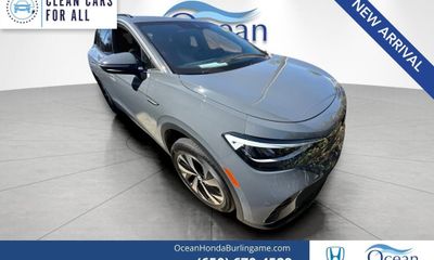 2023 Volkswagen ID 4 Pro