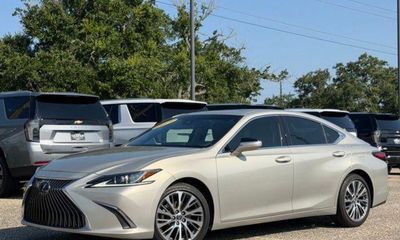2019 Lexus ES 350