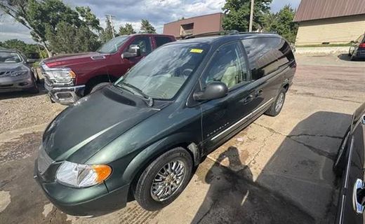 2001 Chrysler Town AND Country Limited