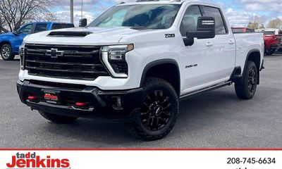 2025 Chevrolet Silverado HD LTZ