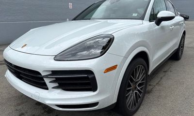 2022 Porsche Cayenne Coupe