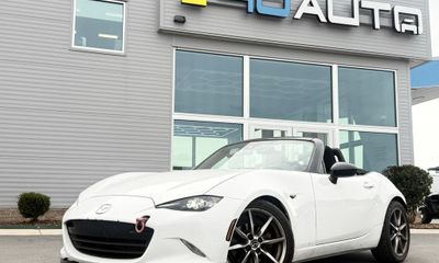 2020 Mazda MX-5 Sport