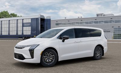 2027 Chrysler Pacifica Limited