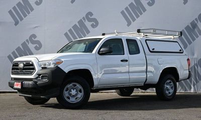 2018 Toyota Tacoma SR SR5 TRD