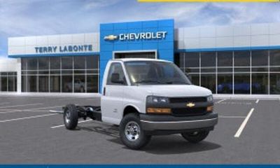 2026 Chevrolet Express 3500 Cutaway 159