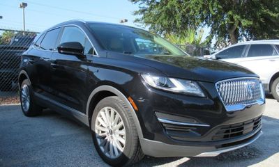 2019 Lincoln MKC Premier
