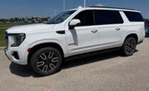 2022 GMC Yukon XL AT4