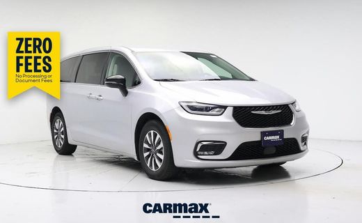 2024 Chrysler Pacifica Select