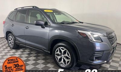 2023 Subaru Forester Premium ES Smart