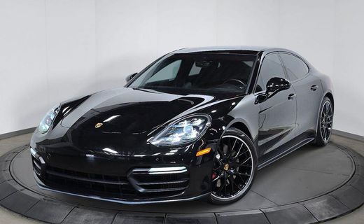 2020 Porsche Panamera GTS