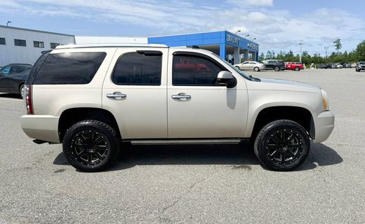 2007 GMC Yukon Denali Sport Utility