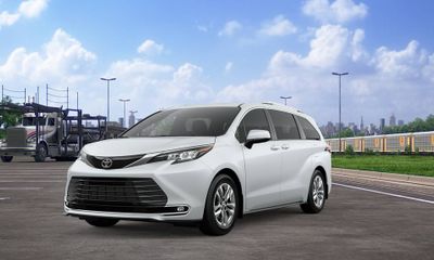 2026 Toyota Sienna Limited