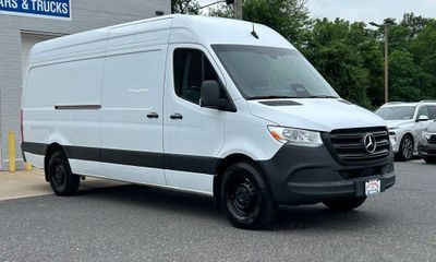 2025 Mercedes-Benz Sprinter 907 VS30