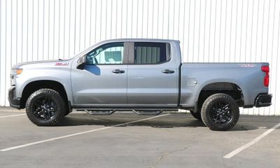 2020 Chevrolet Silverado Trail Boss Custom