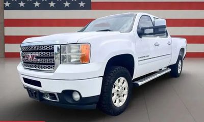 2011 GMC Sierra Denali